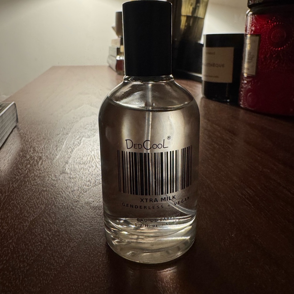DedCool Xtra Milk Genderless Fragrance